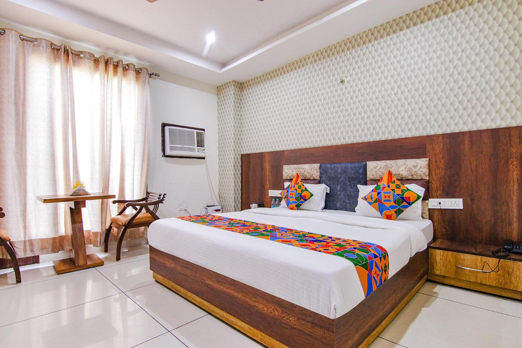 Fabhotel Lime Wood Mohali Exterior photo